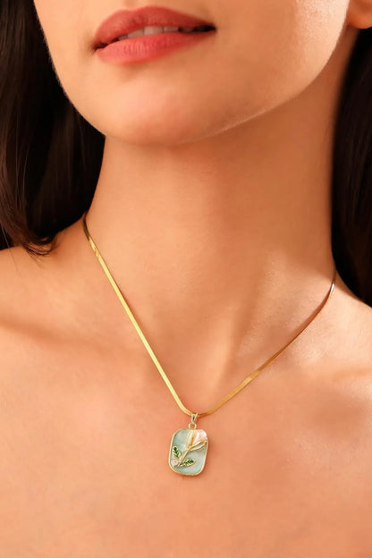 Green tulip charm Enamel Pendant Necklace For Women