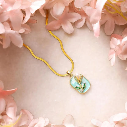 Green tulip charm Enamel Pendant Necklace For Women