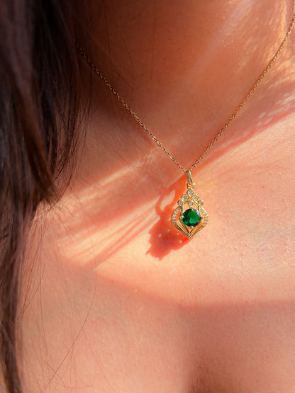 Emerald droplet dew 18k Gold Plated Pendant